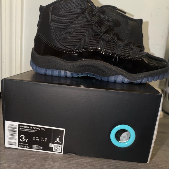 Jordan 11 Retro PS Black and Blue Sneakers